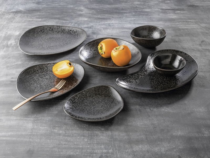Porzellanserie „Ebony" Teller flach oval (3)